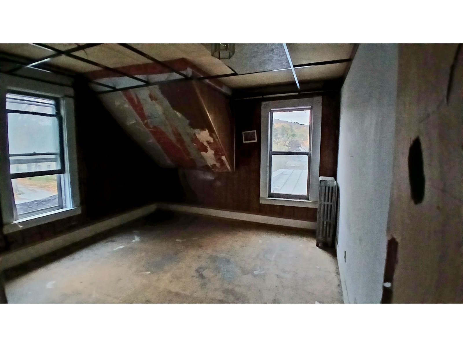 12 Pleasant Street