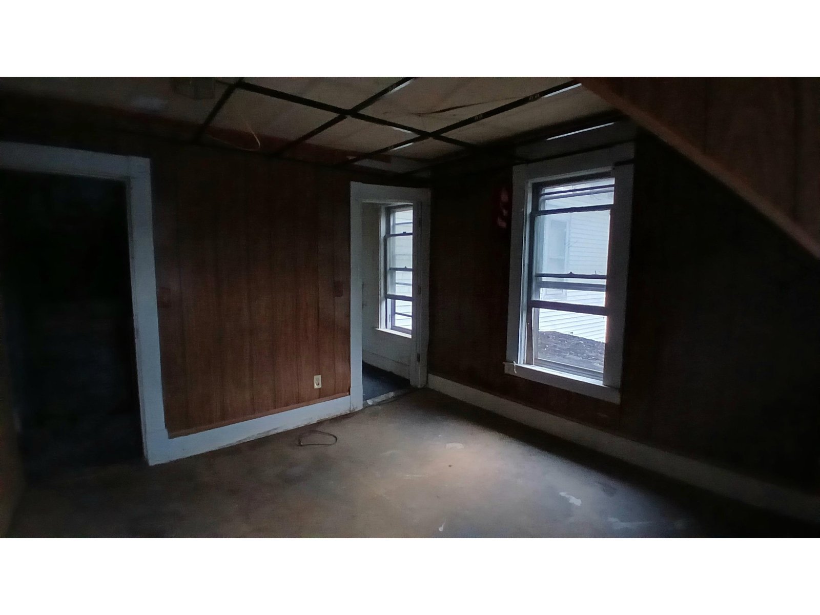 12 Pleasant Street