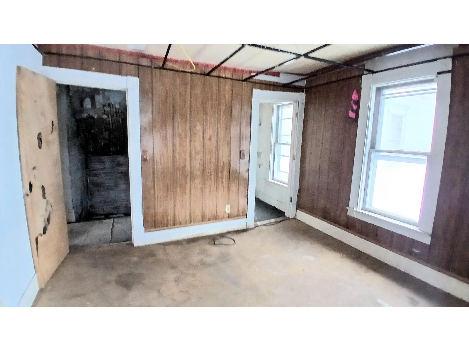12 Pleasant Street
