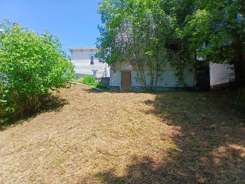 12 Pleasant Street