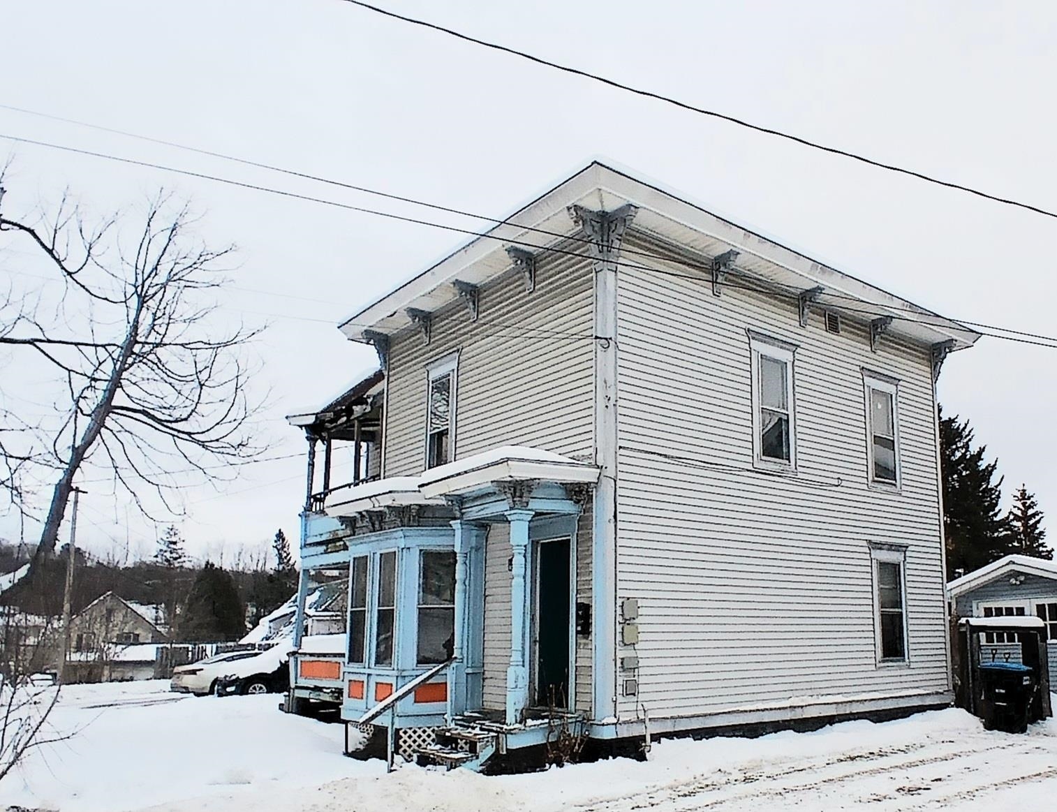12 Pleasant Street