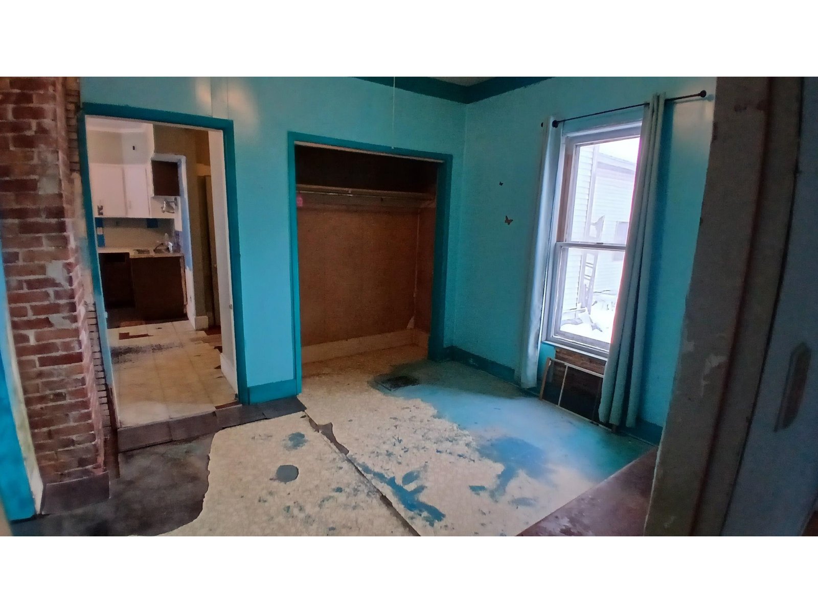 12 Pleasant Street