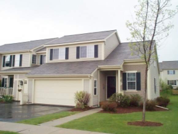 12 Thrush Ln, Unit 12