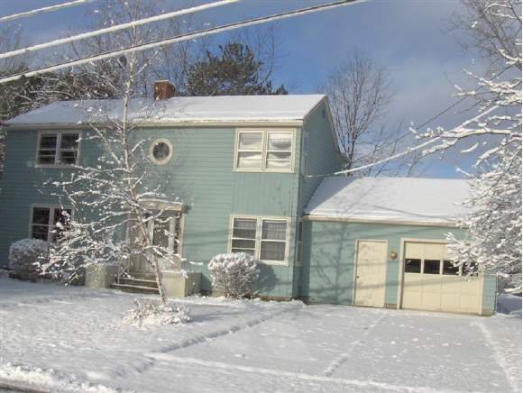 12 W Hillcrest Rd