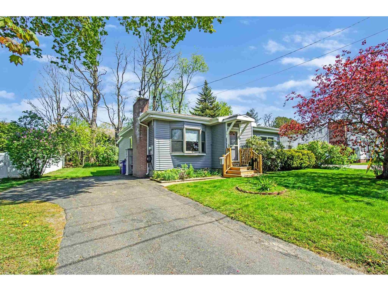 12 Woodcrest Drive