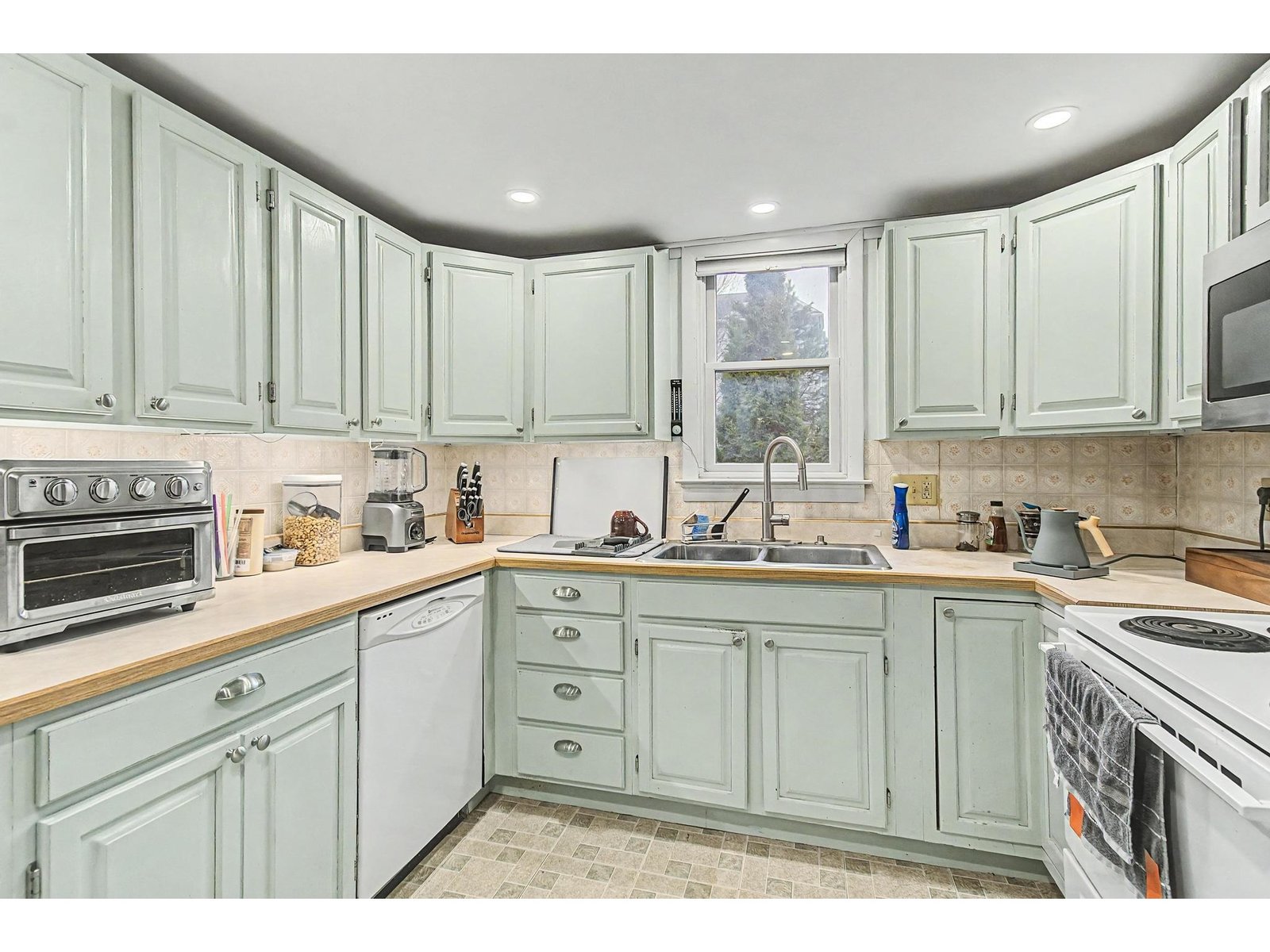 120 Allen Road