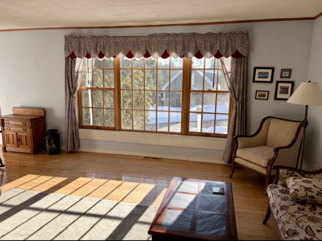 You will LOVE this beautiful window and all of the great light