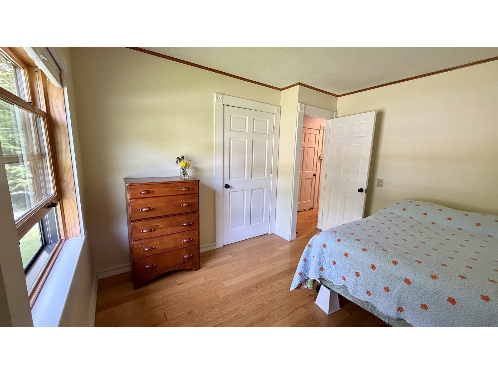 2nd bedroom on the ground floor