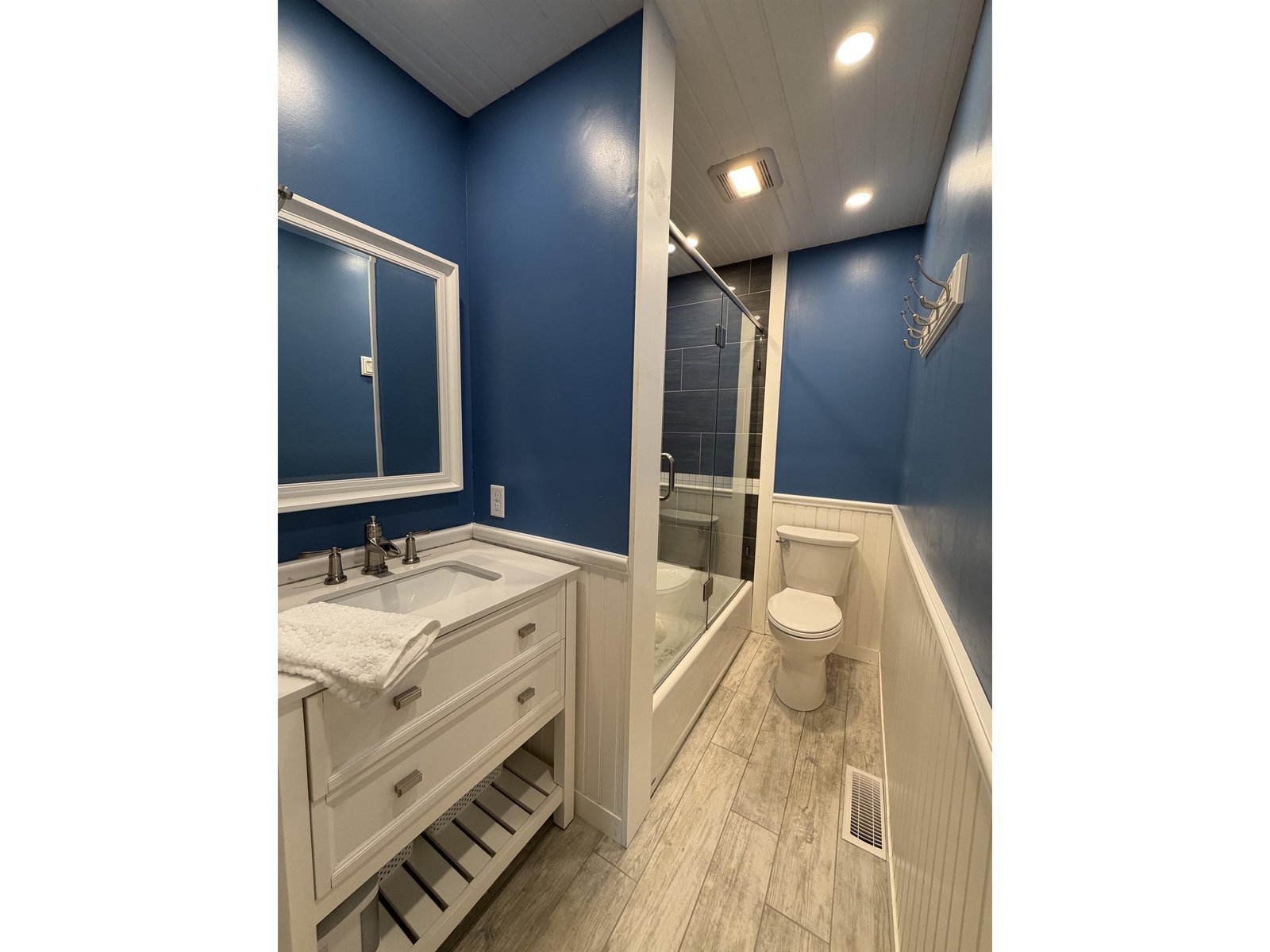Updated full bath on 1st floor