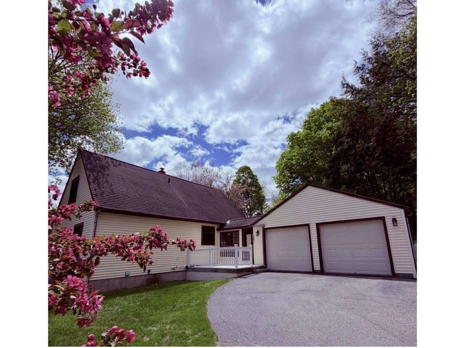 120 Carriage Hill Road