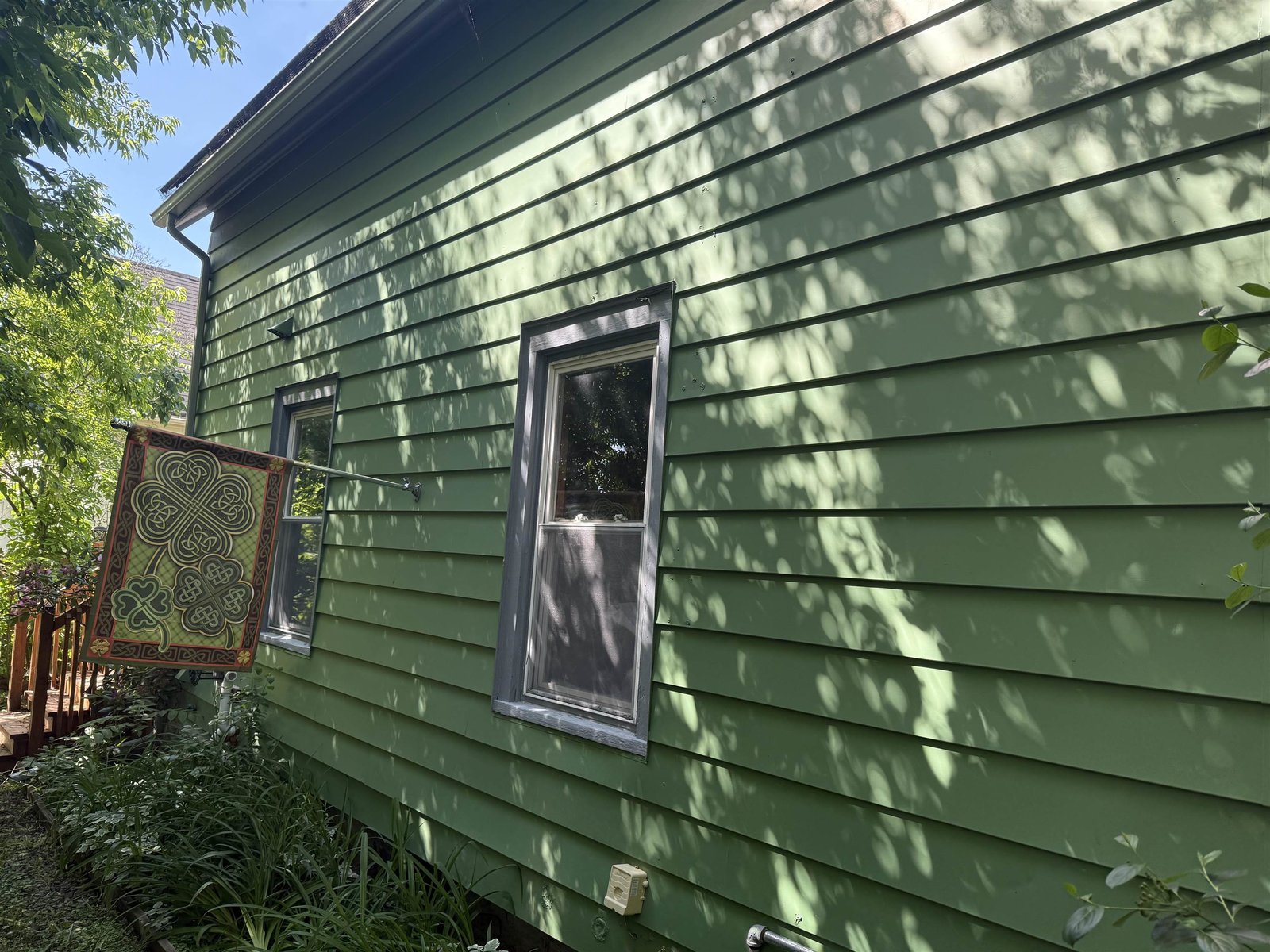 120 Lincoln Avenue