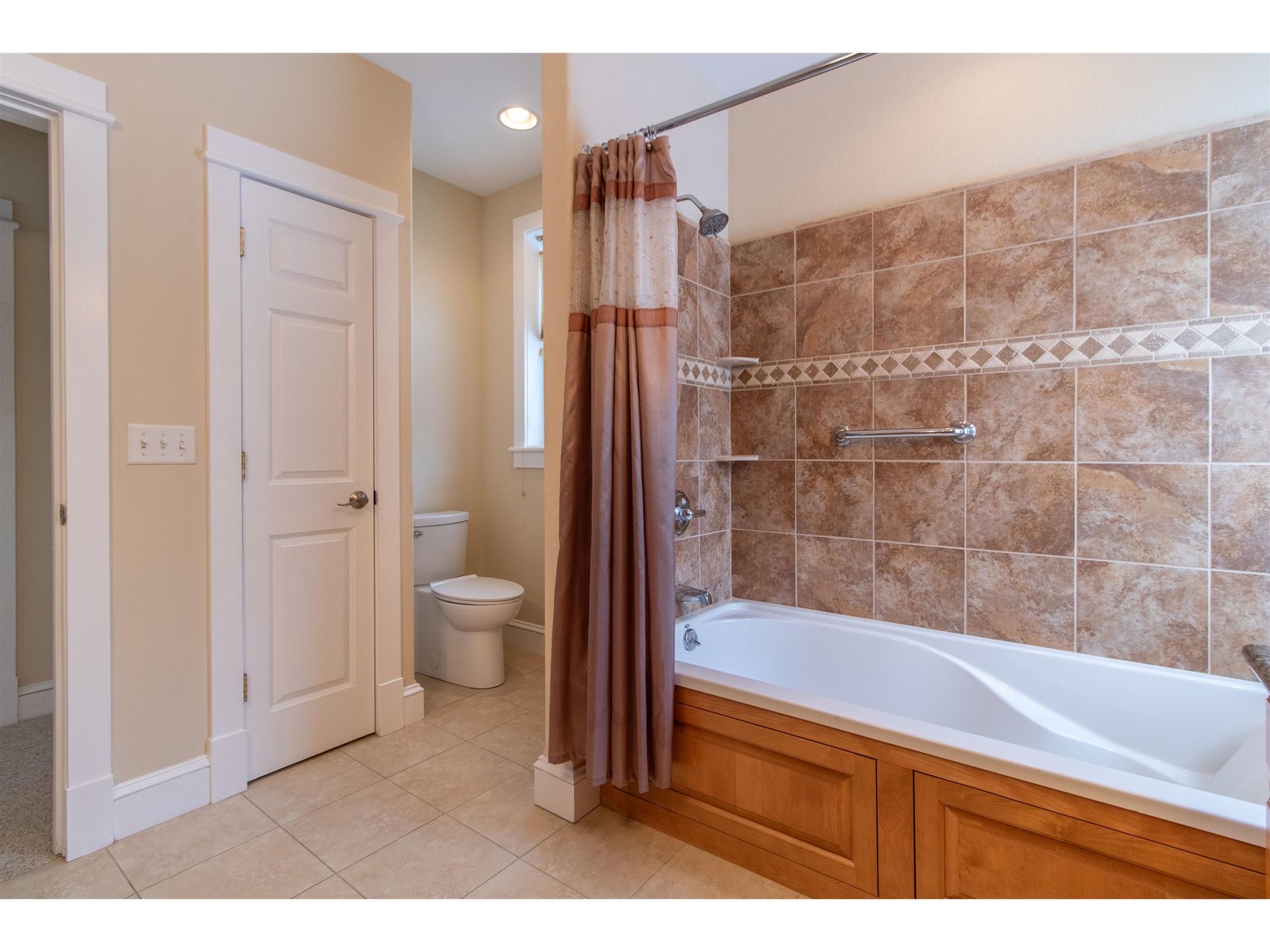 120 Pepin Drive, Unit B-6