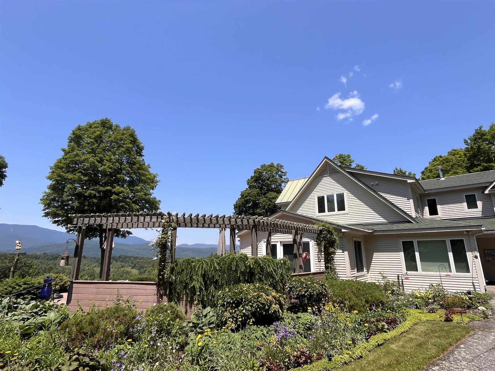120 Ridgeview Road