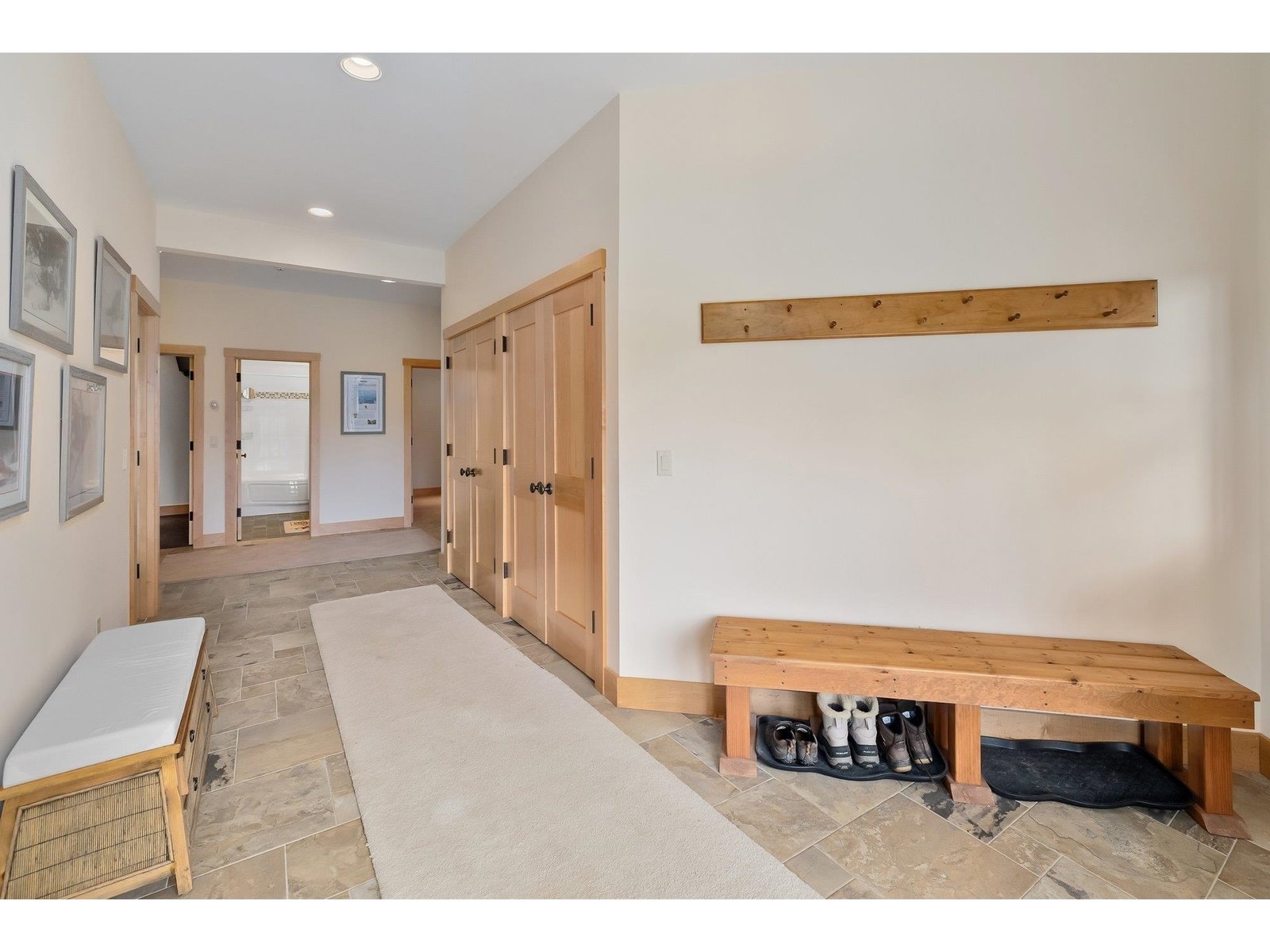 1201 Common Road