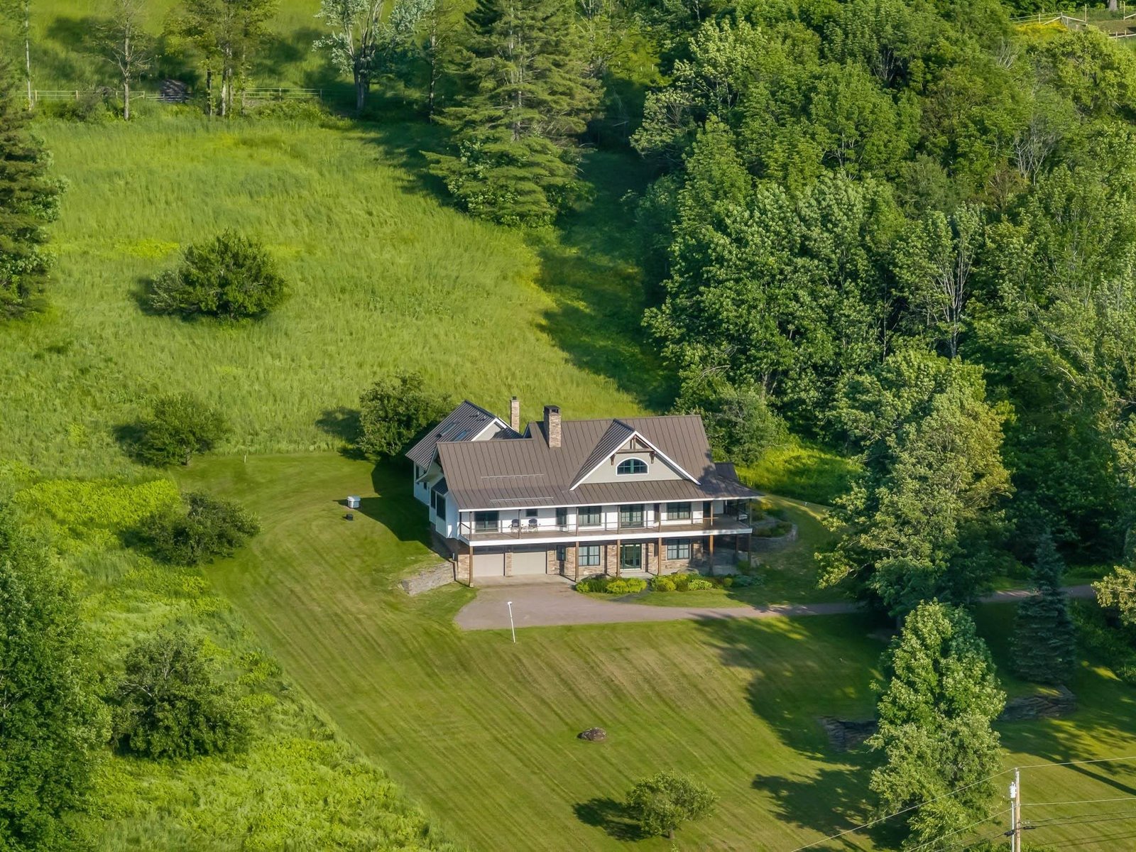 1201 Common Road