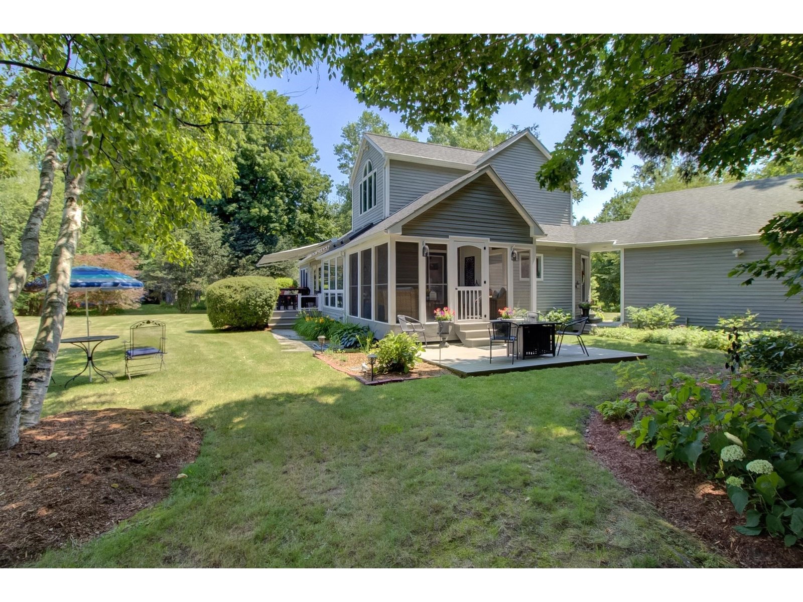 1206 Savage Point Road