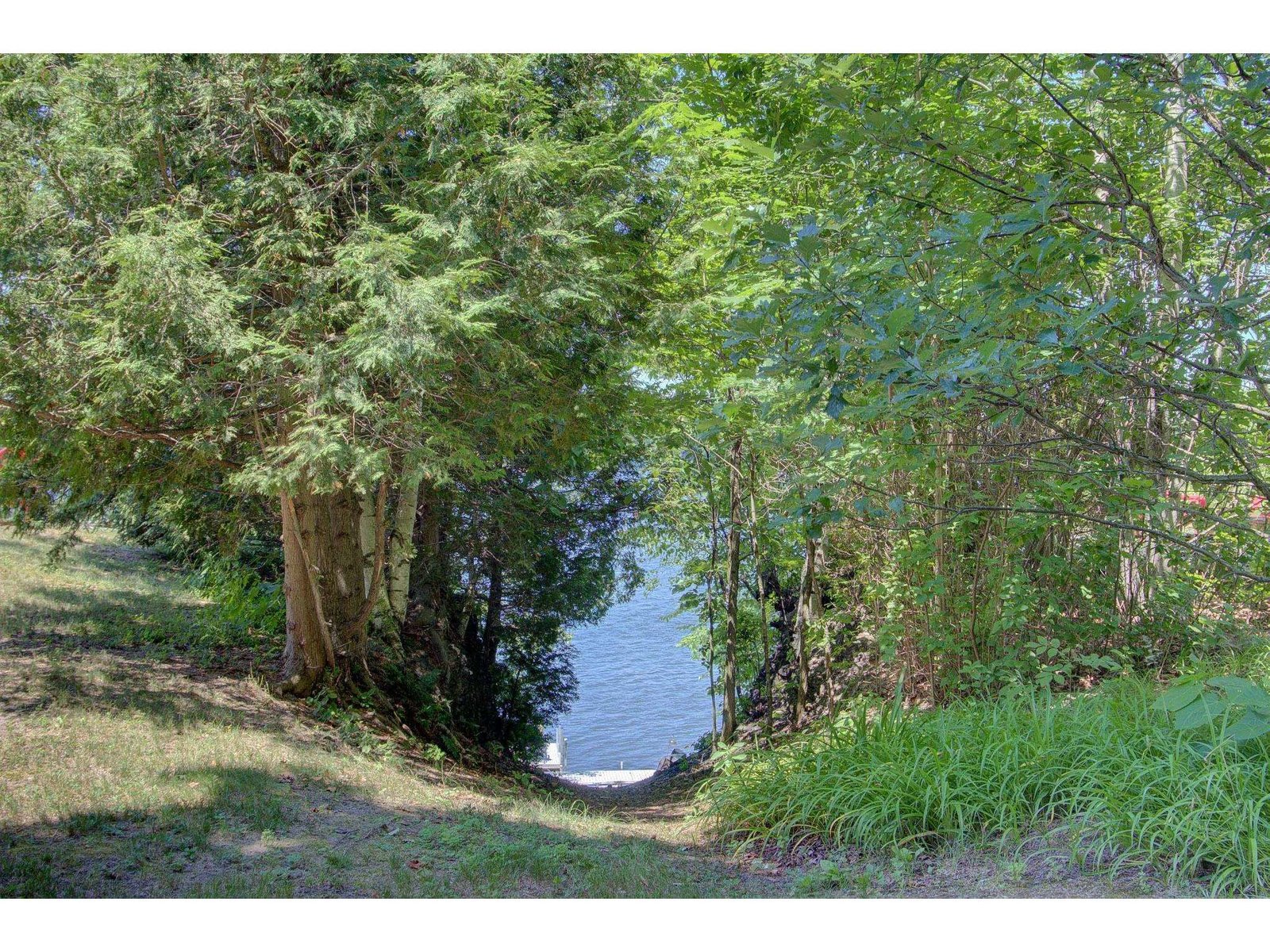 1206 Savage Point Road