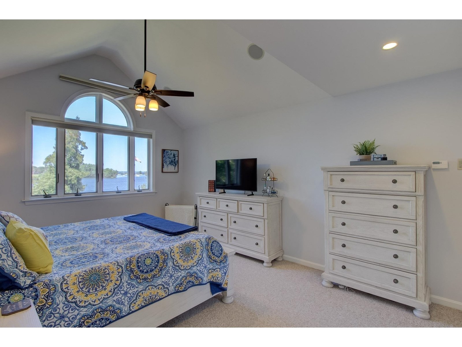 1206 Savage Point Road