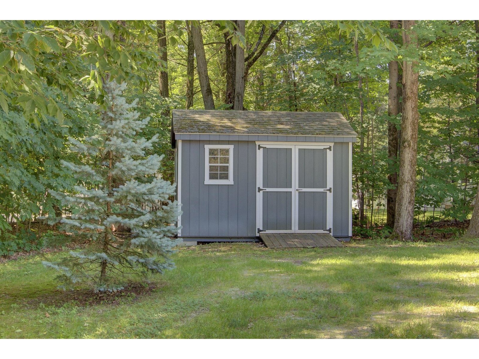 1206 Savage Point Road