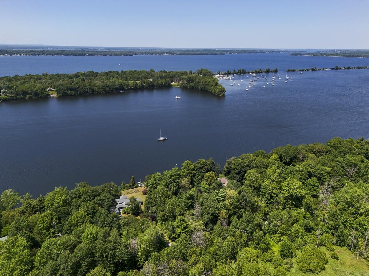 1206 Savage Point Road
