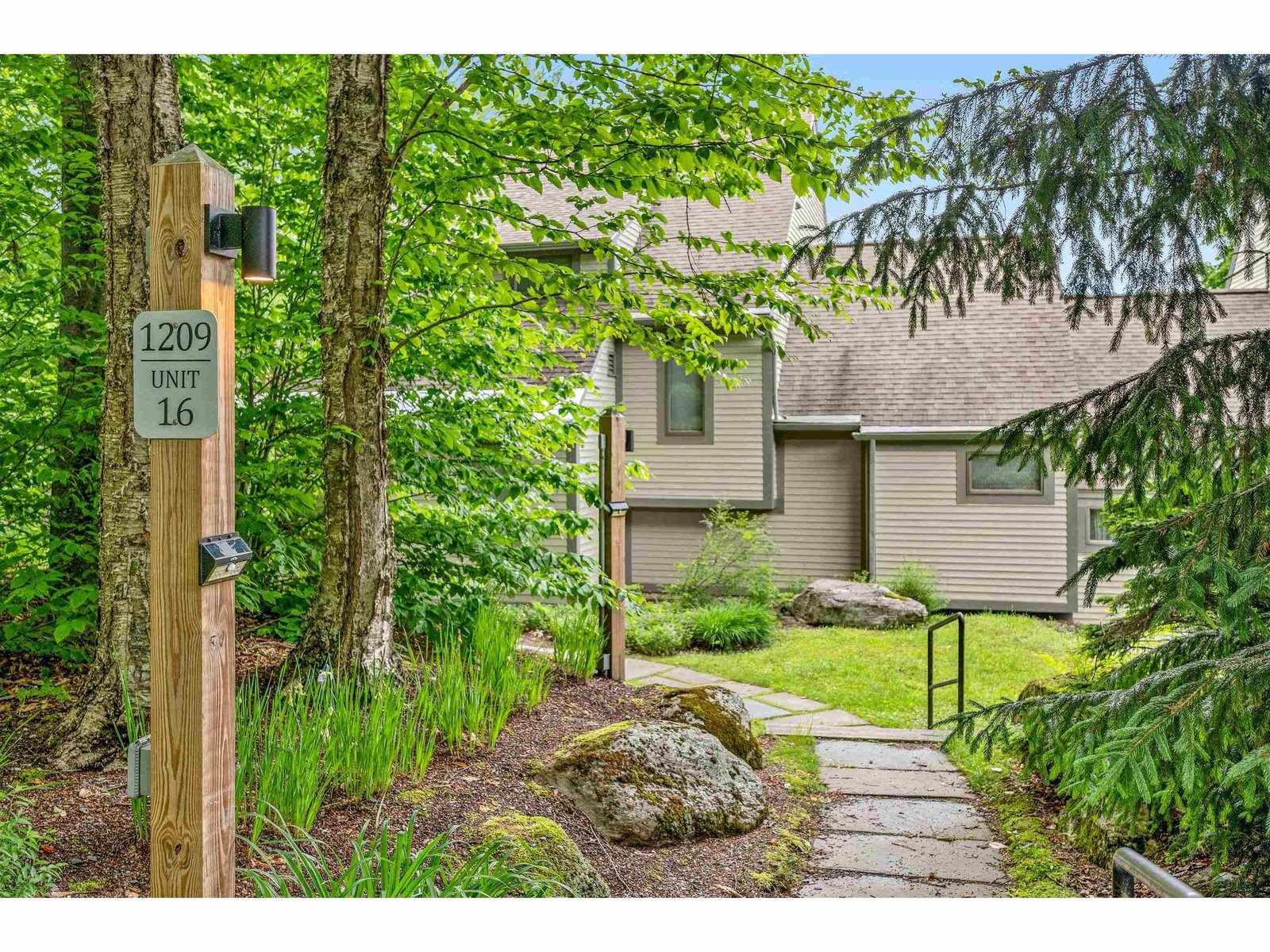 1209 Brook Road, Unit 16