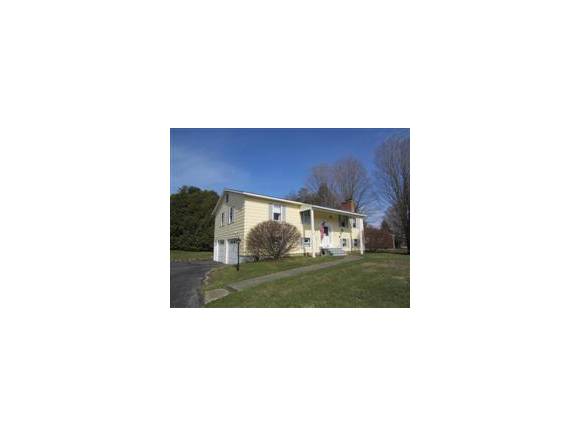 121 Country Club Drive East
