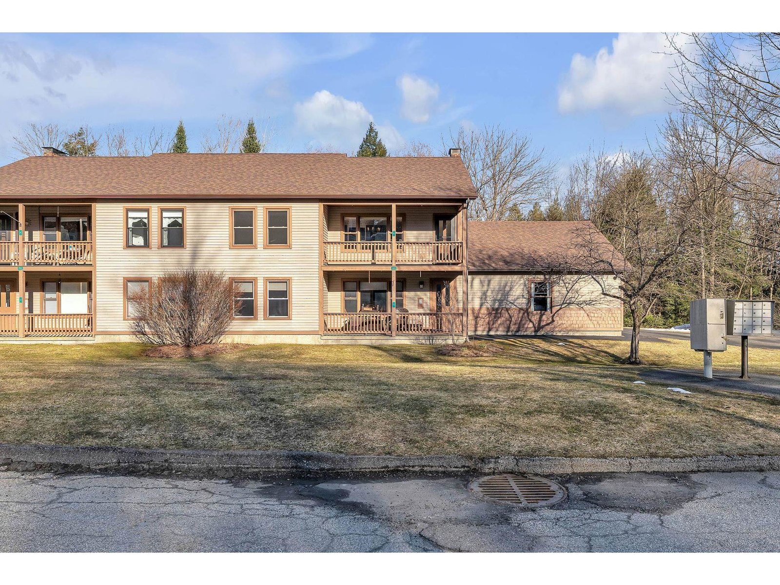 121 Forest Drive, Unit 2