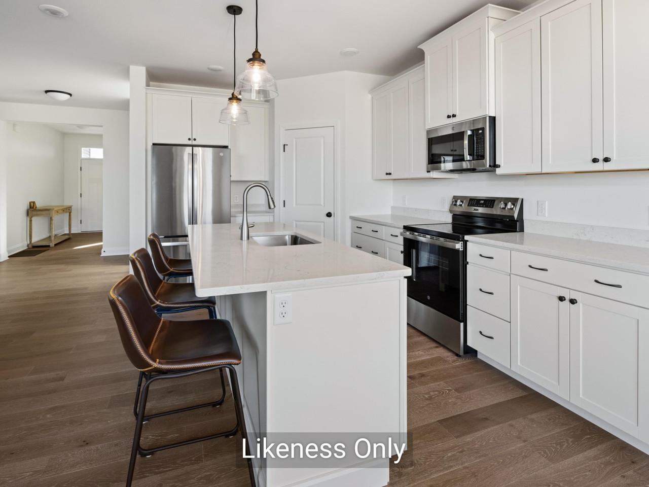 121 Mabel Way