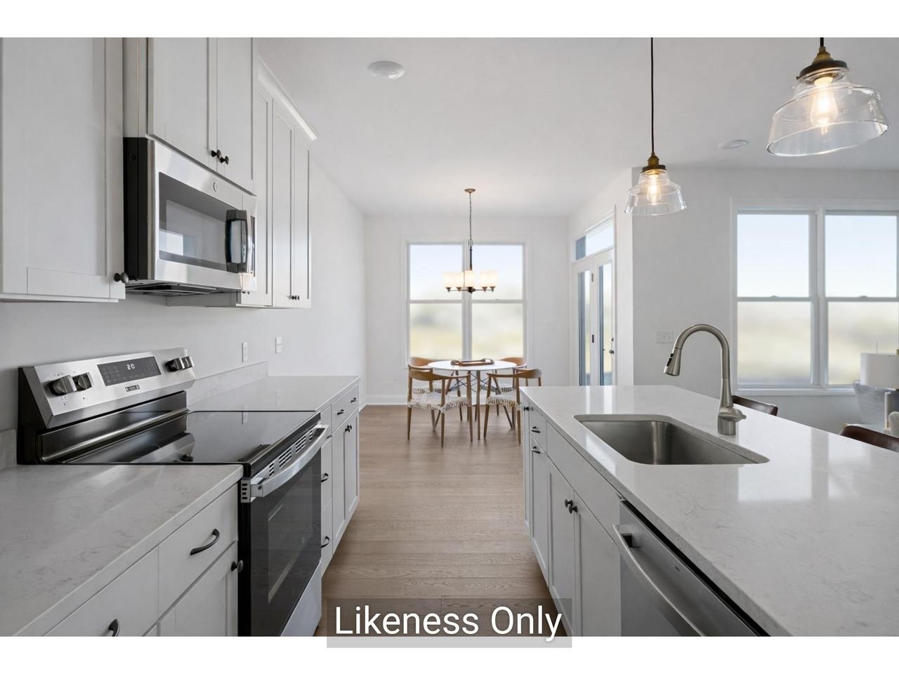 121 Mabel Way