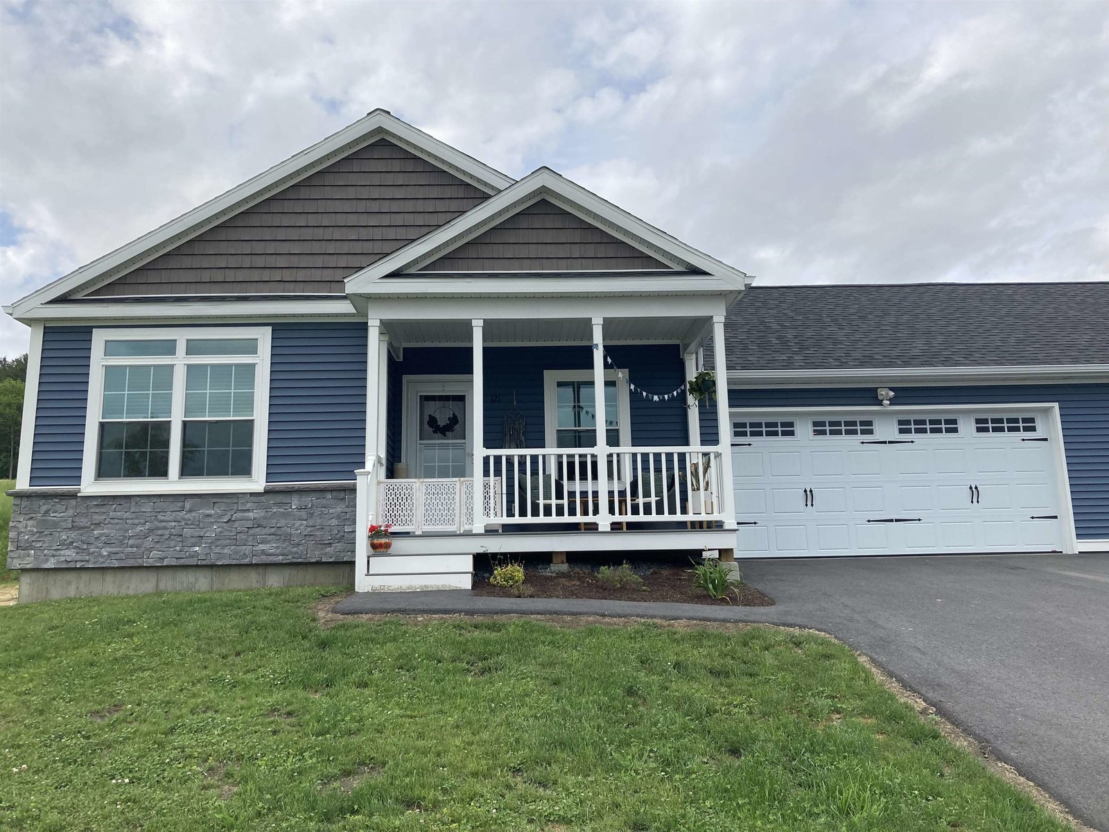 121 Mathieu Drive