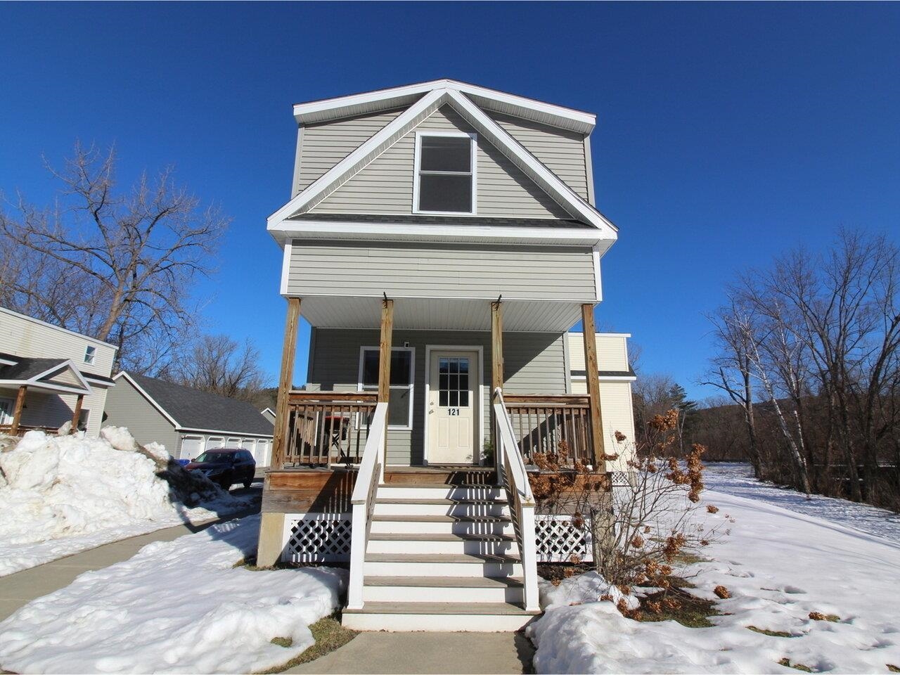 121 O'Hear Court