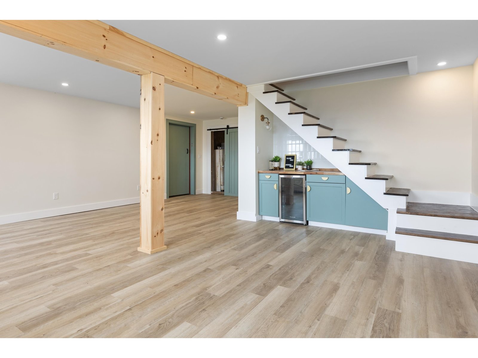 121 Ridge Lane