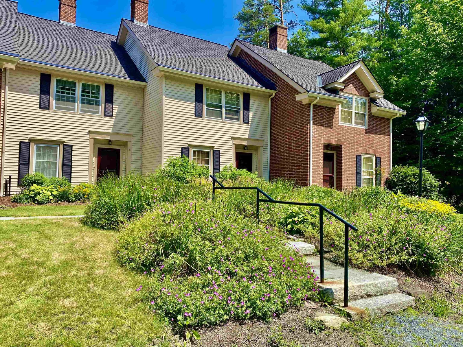 121 Townhouse Way, Unit 24