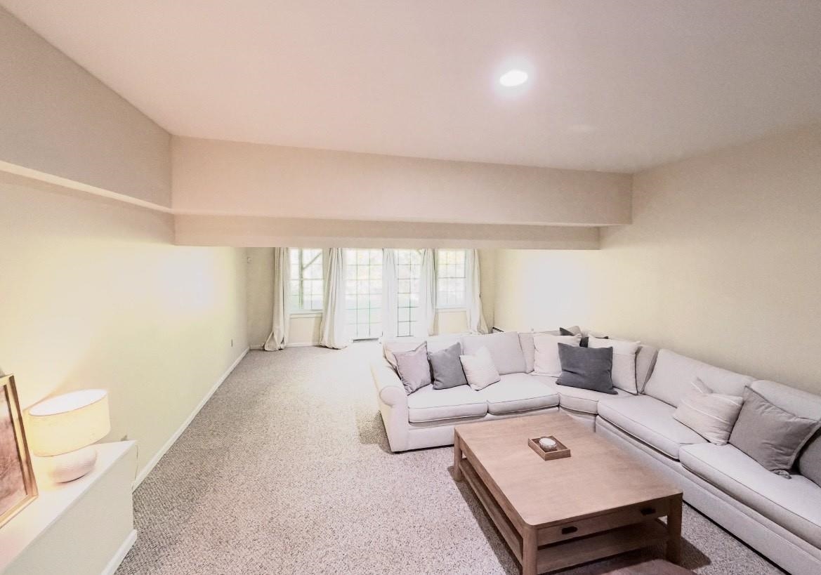 121 Townhouse Way
