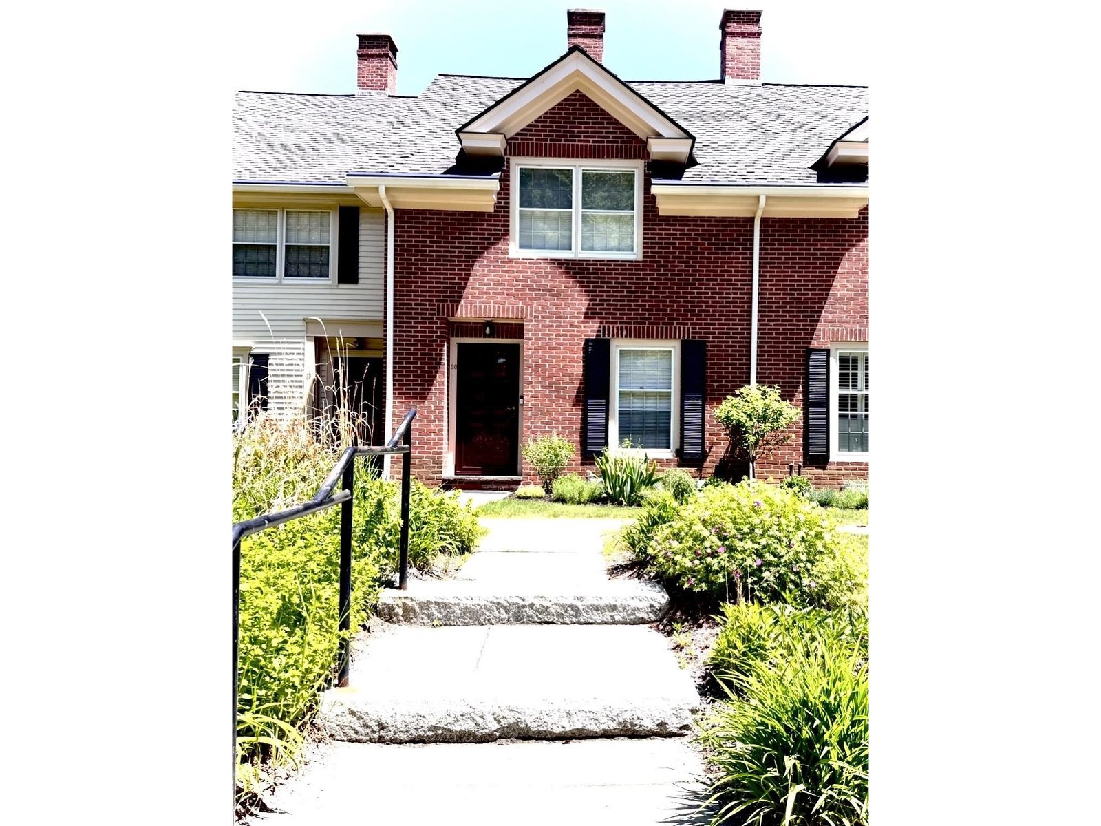 121 Townhouse Way