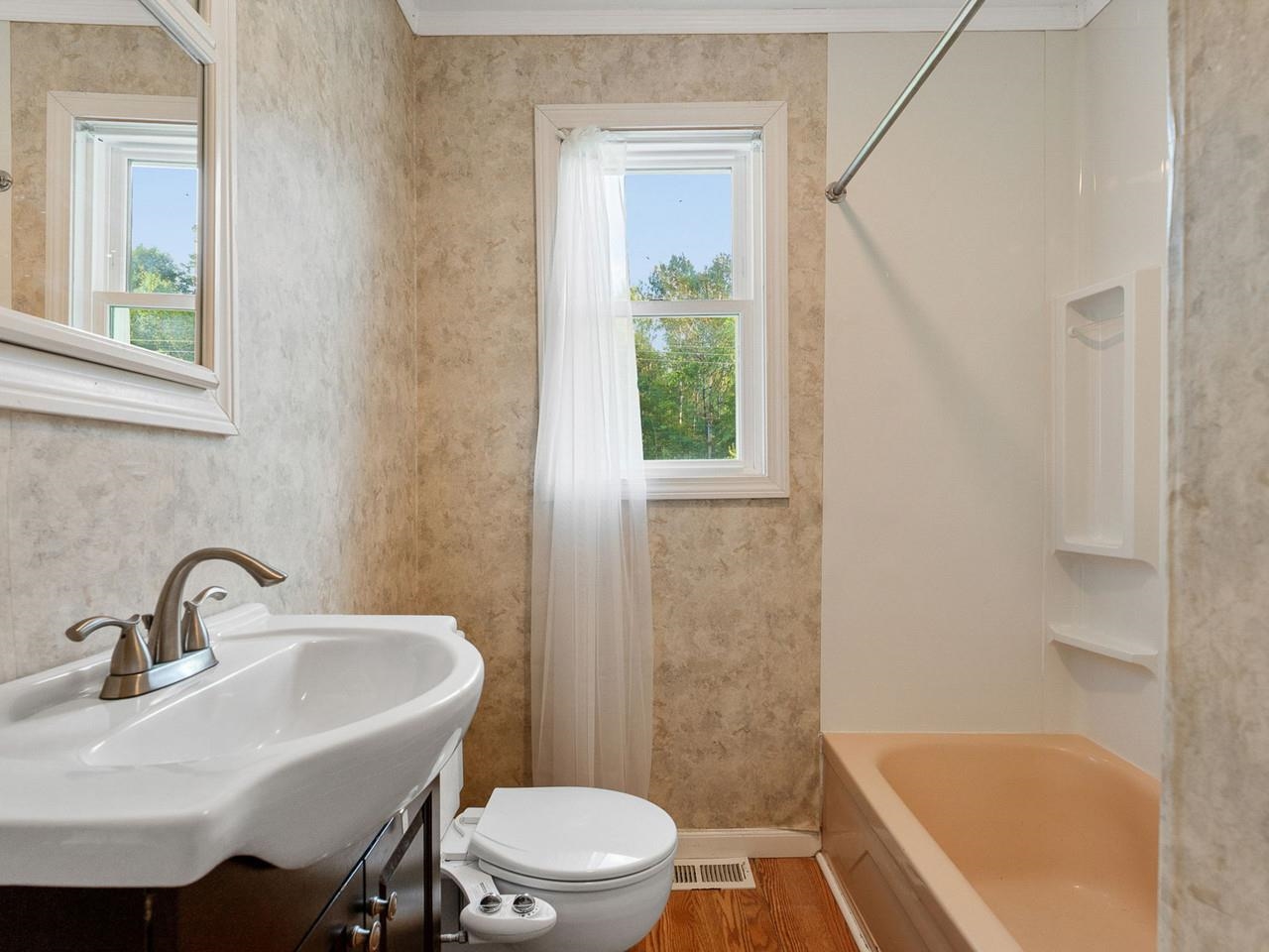 Full bathroom
