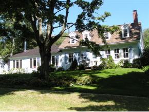 1213 Weeks Hill Rd