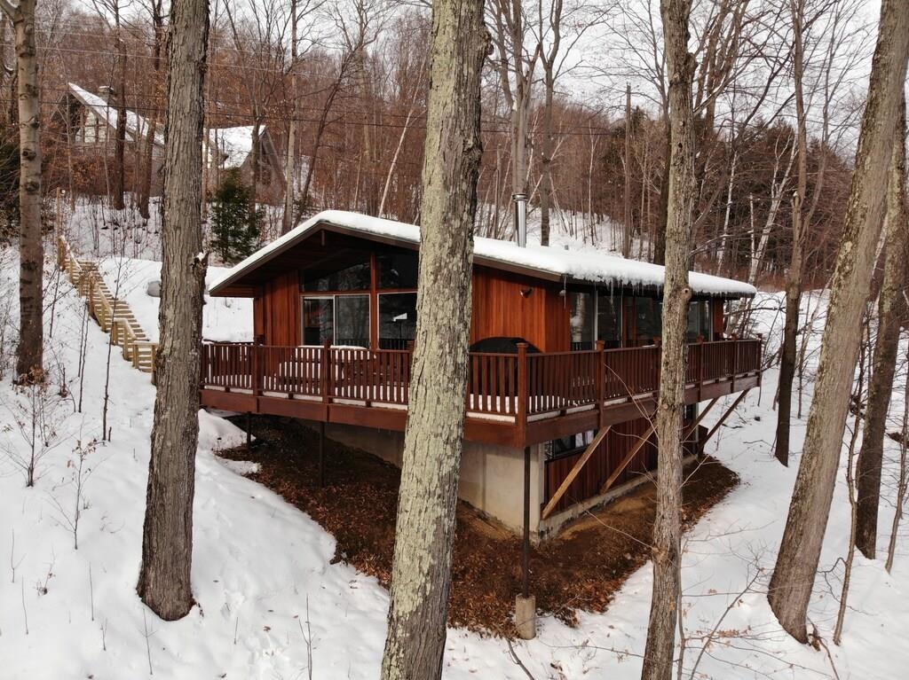122 East Drive, Warren