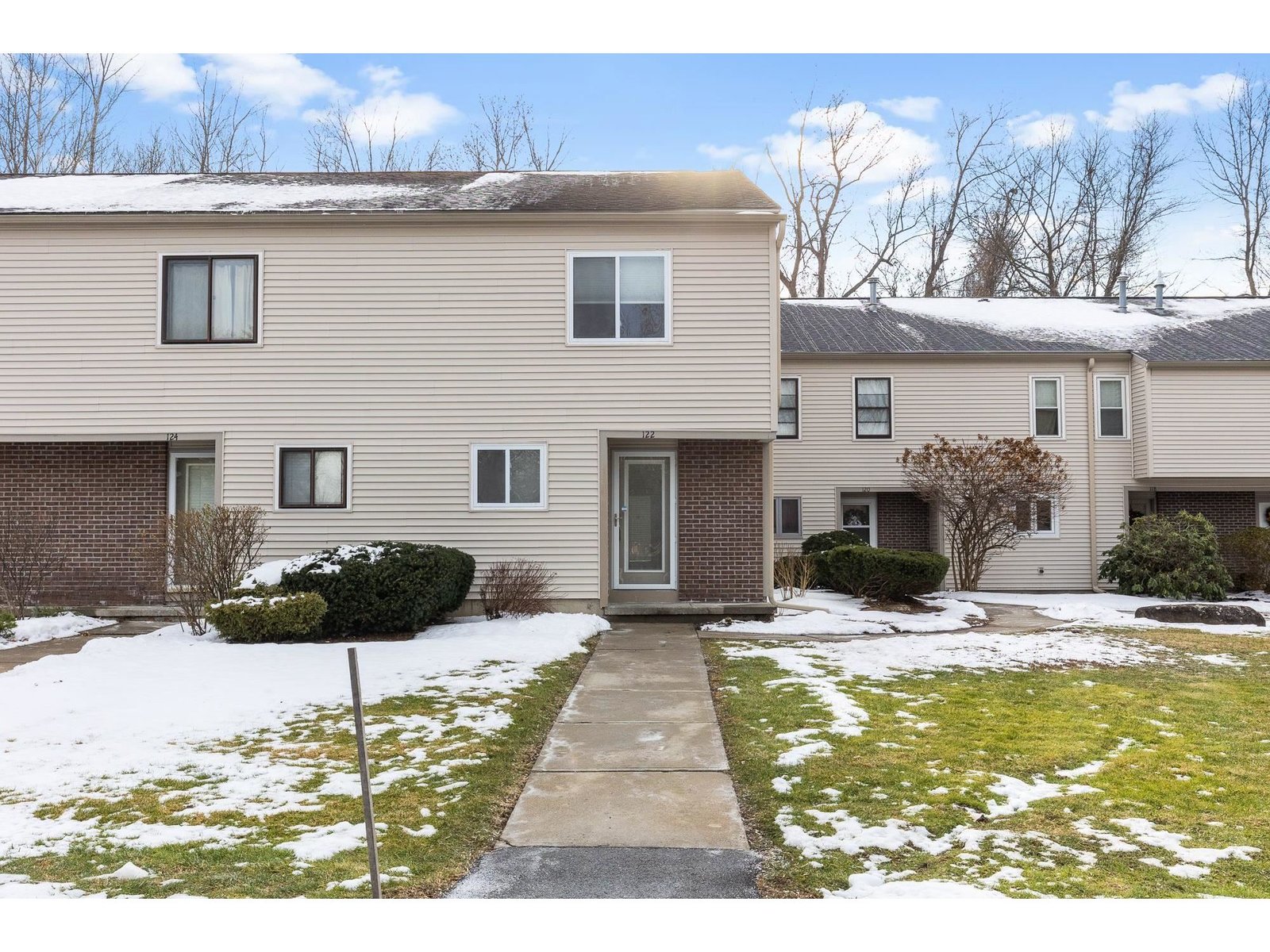 122 Locust Hill