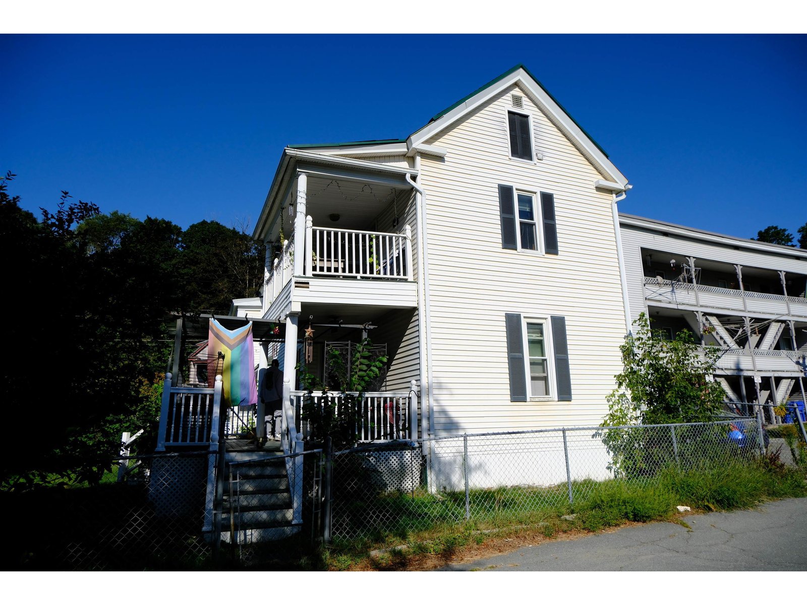 122 North Avenue