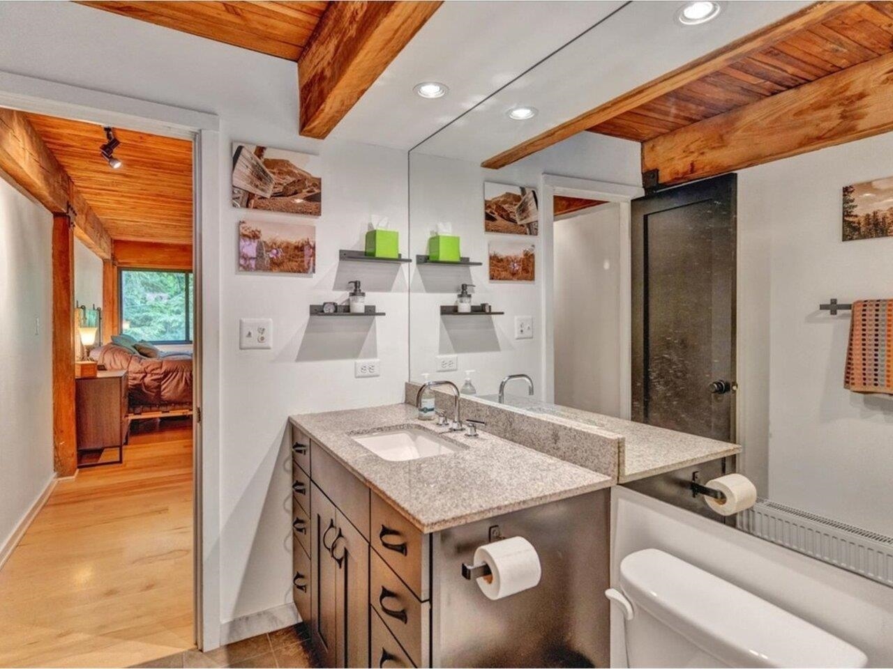 Updated en suite