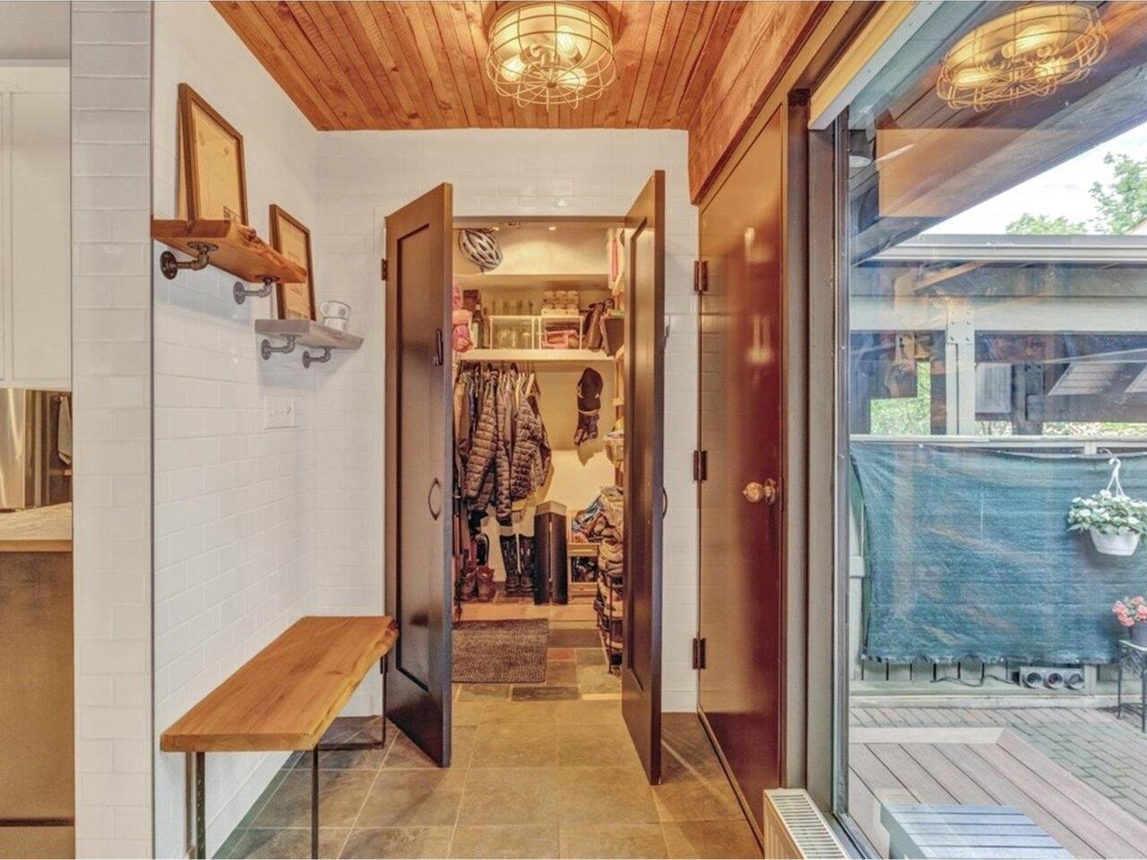 Mudroom entryway