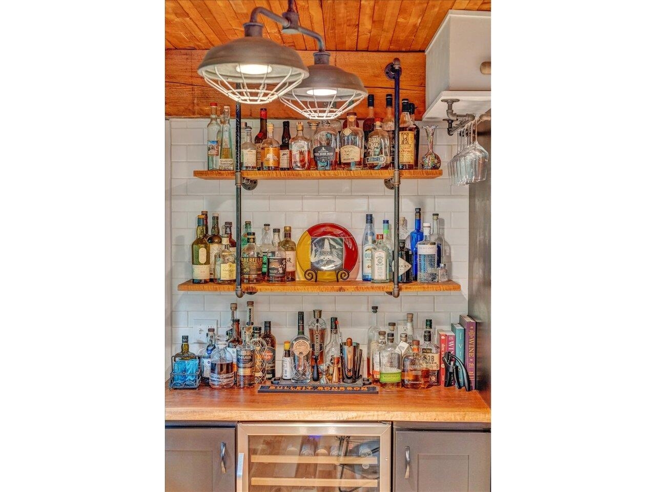 Custom bar