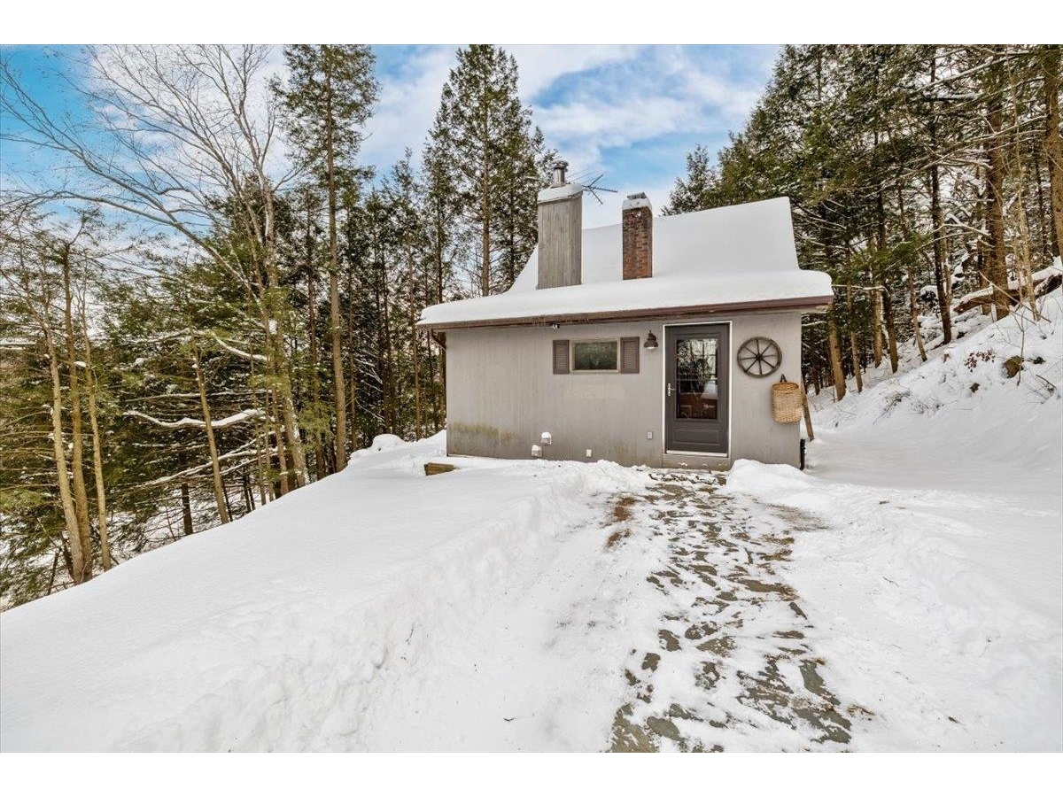 1220 Bogue Road