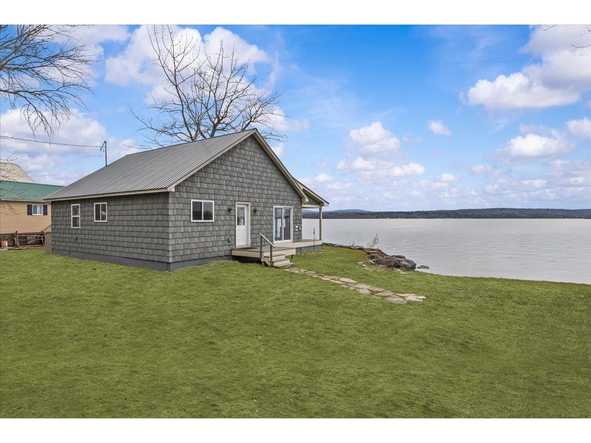 1223 Hathaway Point Road