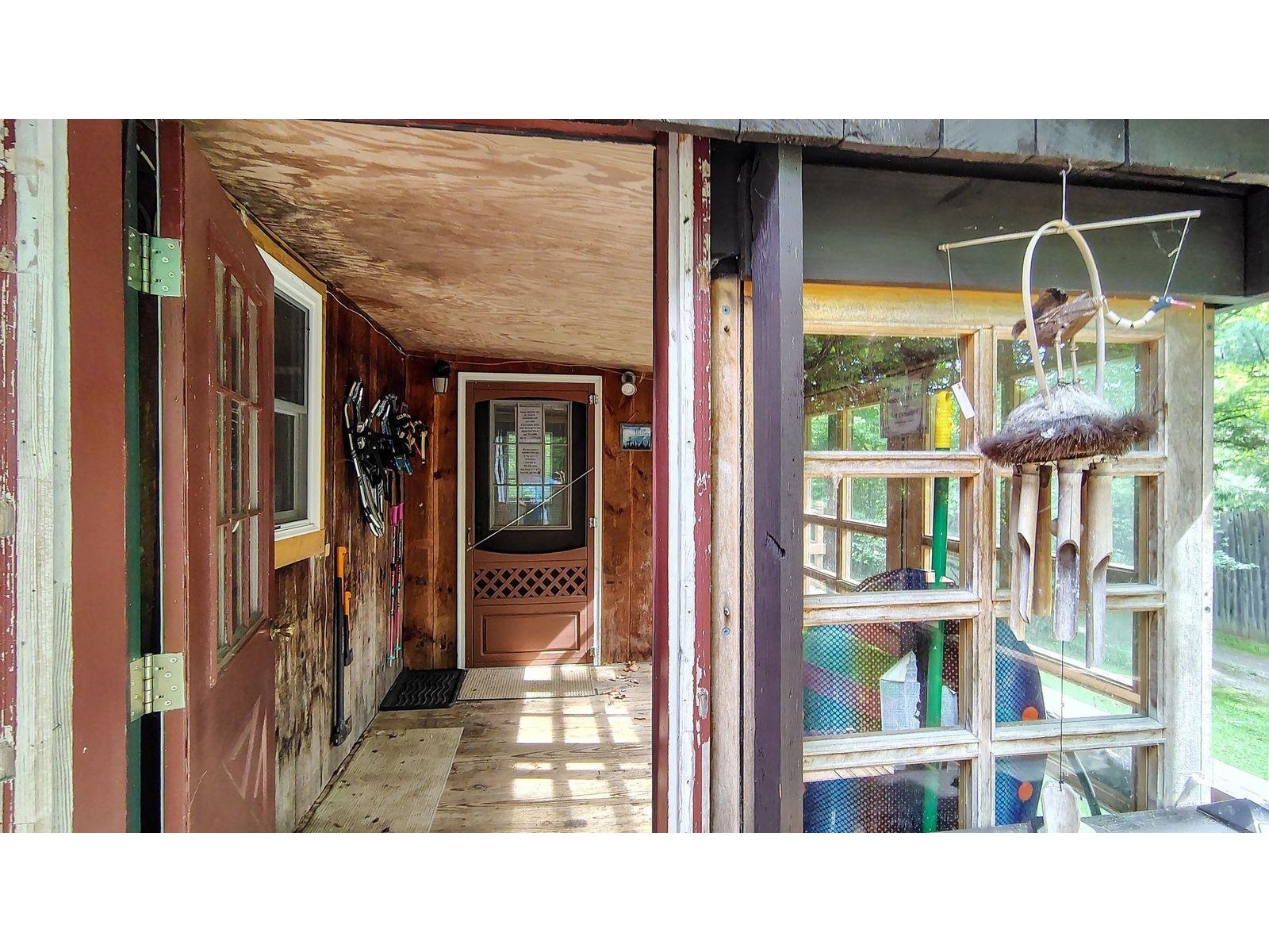 1229 Mason Hill North