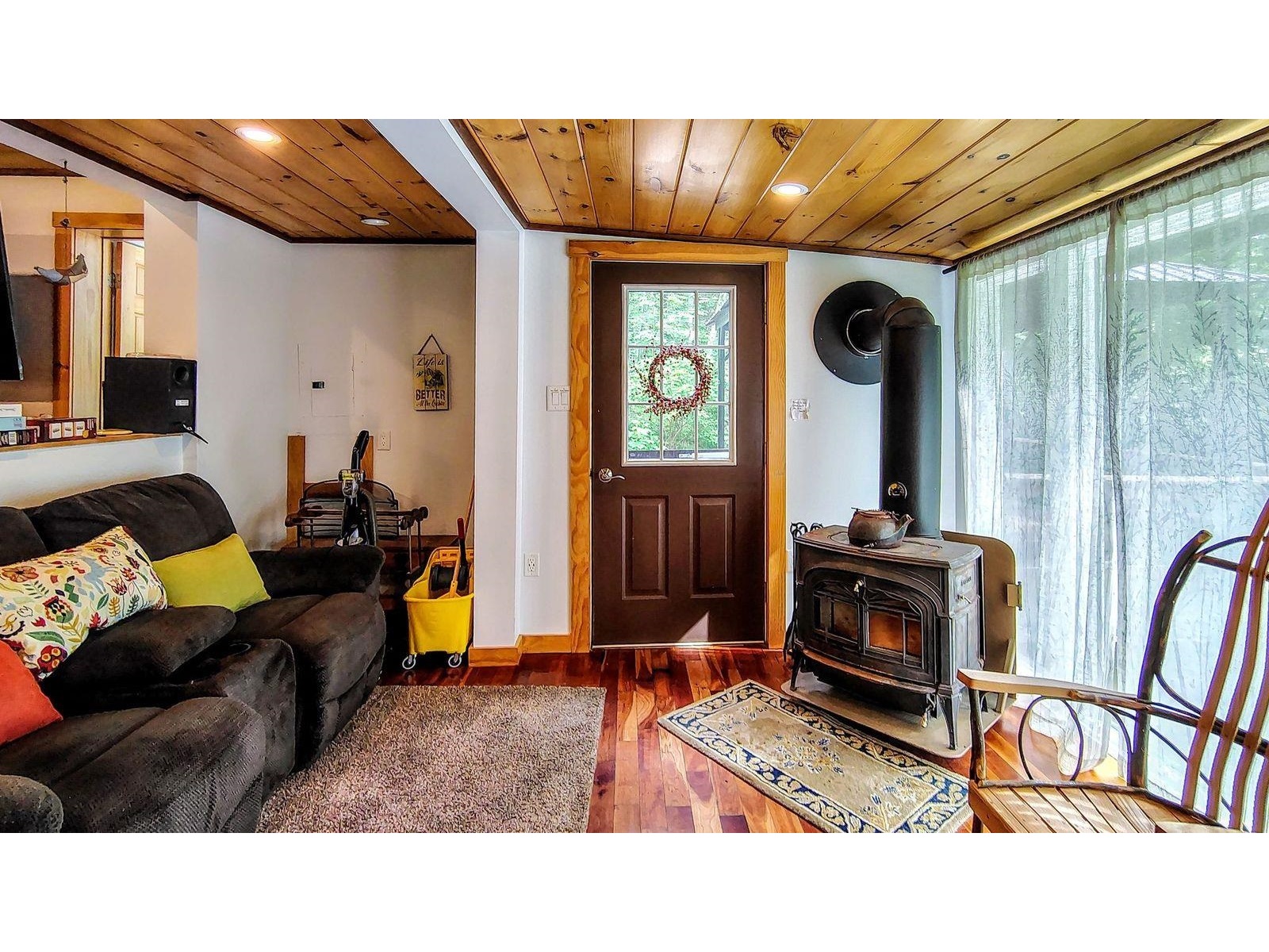 1229 Mason Hill North