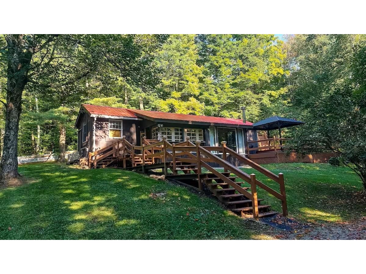 1229 Mason North