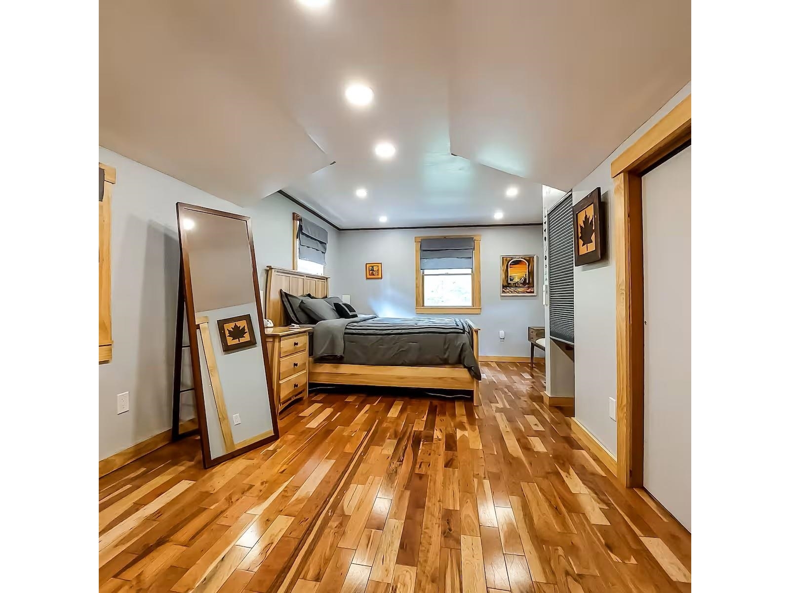 1229 Mason North