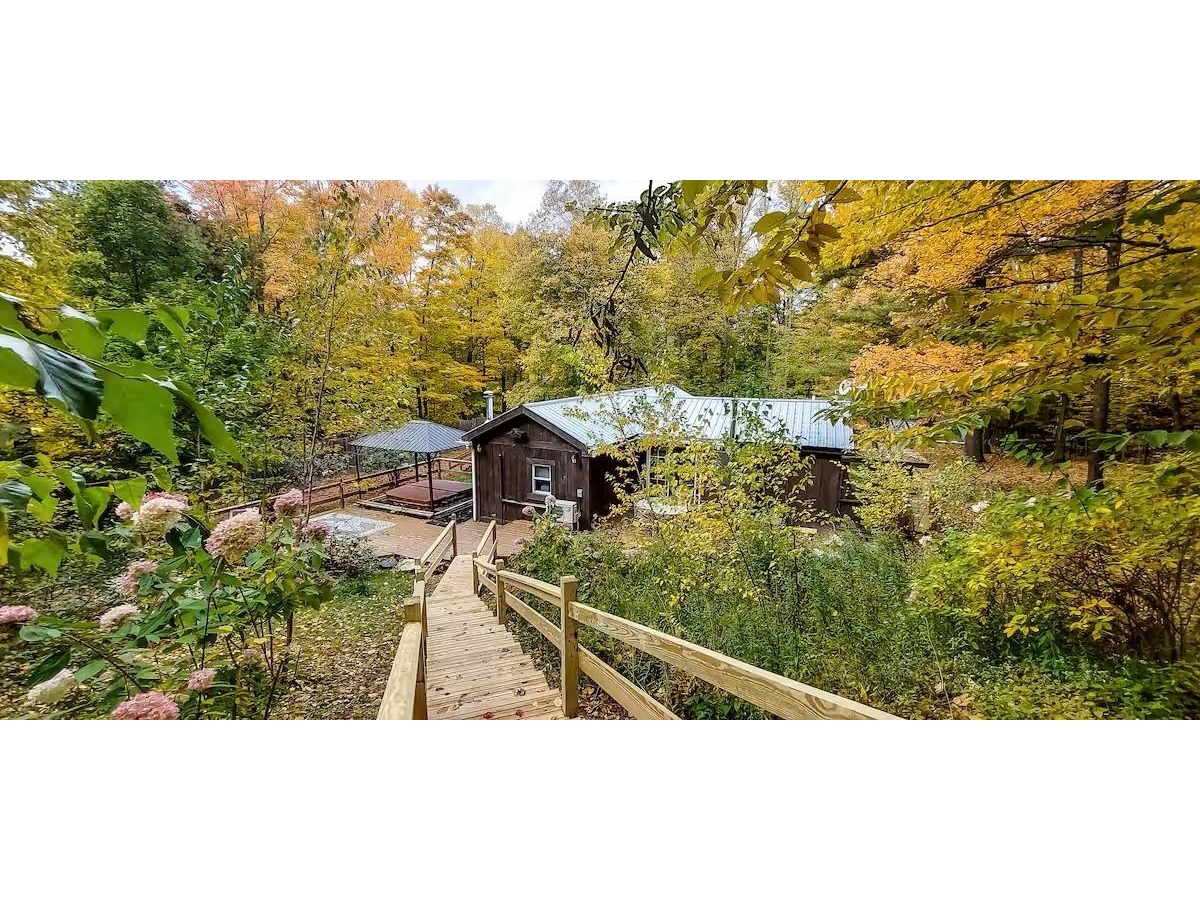 1229 Mason North